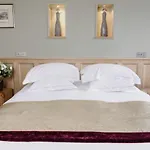 ホテル ラ メゾン ドゥ リュシ 3*