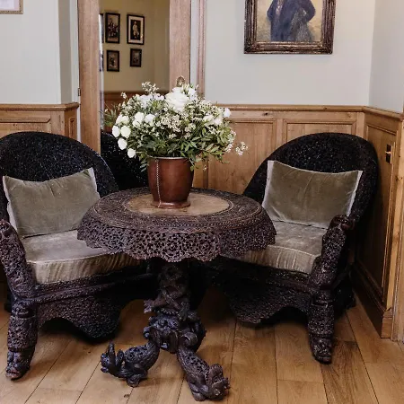 La Maison De Lucie Hotell 3*