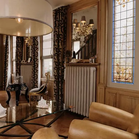 Hotel La Maison De Lucie 3*