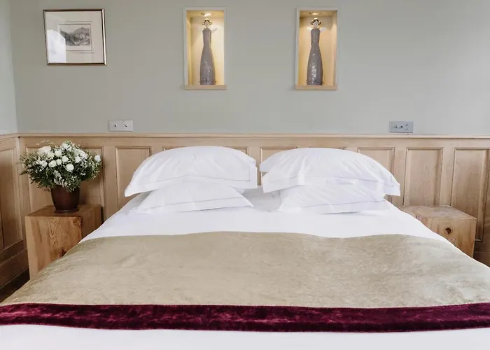 Hotell La Maison De Lucie 3*